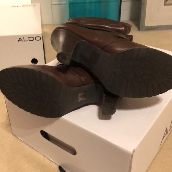 Women’s brown boots - Picture 7 of 8